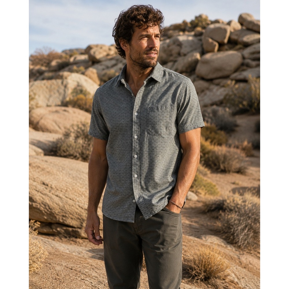 KUHL PROVOK Button Down Shirt MEN Large Grey Short Sleeve Textured Hiking Travel
